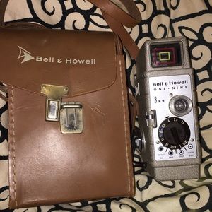 Bell & Howell vintage one -nine 8mm & leather case